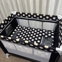 ベビーベッド　サークル　マットレス　ボールつき付きの画像
