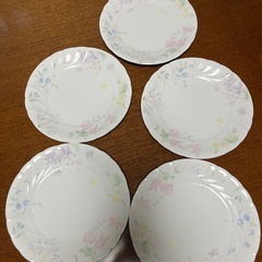 NARUMI 皿５枚セット
の画像
