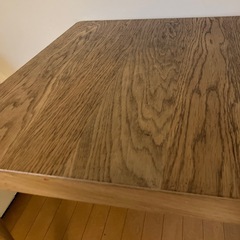 IKEAテーブルの画像