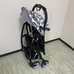 b型　ベビーカーの画像