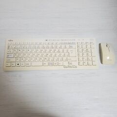 特価品 富士通 ESPRIMO FH77/B1 i7-7700HQ 8GB Office Wi-Fi カメラの画像