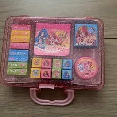 プリキュア ひらがな、英語練習パソコンとスタンプの画像