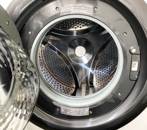 【最安値】?2021年製　SHARPドラム式洗濯乾燥機　単身最適　ES-S7F 配達無料！