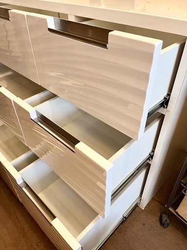 【配送可!】【8.5万円】 Shigiyama Furniture シギヤマ チェスト 6杯 ホワイト 光沢 エナメル調 前板デザイン