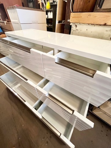 【配送可!】【8.5万円】 Shigiyama Furniture シギヤマ チェスト 6杯 ホワイト 光沢 エナメル調 前板デザイン