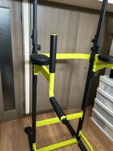 筋トレ器具　ぶら下がり器具　懸垂マシーン