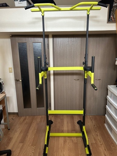筋トレ器具　ぶら下がり器具　懸垂マシーン