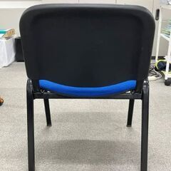 【引き取りに来ていただける方限定】メーカー不明 ミーティングチェア3脚セット／ブルーの画像
