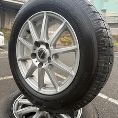 冬タイヤせセットの画像