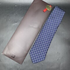 O375未使用品 ダンヒル シルク dロゴ チェック　格子柄 ブランド ネクタイ  メンズ ブルー紺 dunhillの画像