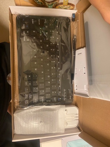 タブレットPC Teclast P85T Tablet Allwinner A523 8-Core 1.8GHz/ 10GB(4GB+6GB) RAM/64GB ROM/8 Inch 800*1280iPS/WIFI5G/4G/5000mAh/Type-C/0.3MP+2.0MP Camera/Android 14)With Keyboard & Accessories Bundle