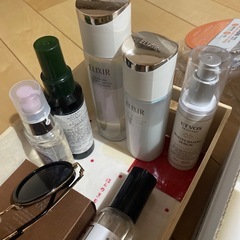 100点★
おまとめ化粧品の画像