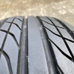 185/65R15ノーマルタイヤ1本使用僅かの画像