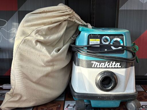 【中古】マキタ Makita 484 集じん機 粉じん専用 乾式専用 業務用 無段変速 8L ホース2本・掃除用ノズル付【ハンズクラフト佐賀】