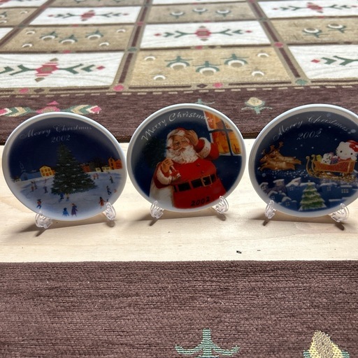 ハローキティクリスマスプレートサンリオ2002年 (はなはな) 堀江