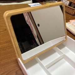 鏡＆小物入れの画像