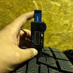 ヨコハマ 215/60R16 21年IG60の画像