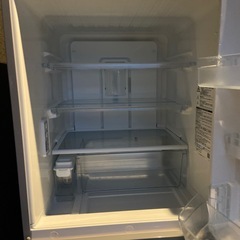 美品激安‼️ 冷蔵庫東芝自動製氷機能付き大型冷蔵庫330L (QR