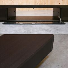 ≪zyt2506ジ≫ 美品 TVボード 幅240cm 奥行45cm 高さ25cm TV台/ローボード/ダークブラウン系/おしゃれ/シンプル/中古家具/宮城県仙台市 71009-01の画像