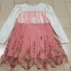 140サイズ　女の子服の画像