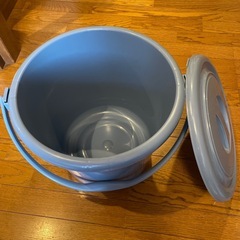 蓋付き　大きなバケツ　　２５ℓの画像
