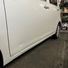 ダイハツミライースの画像