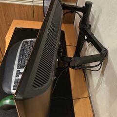 デュアルディスプレイ　Acer H223HQ（21.5インチモニタ）×２ ＋ 左右２台用モニターアームの画像