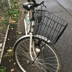 リサイクルショップどりーむ鹿大前店　No.489　22449W　シルバー　26インチ　ライト付き　鍵無しの画像