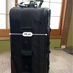 カメラ　レンズ用のカバンです。の画像