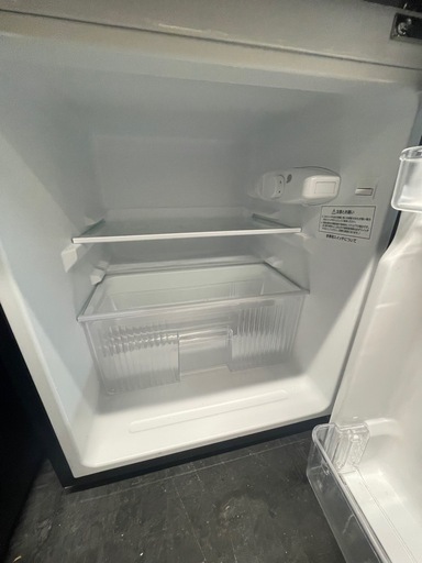 【中古】¥10,800  comfee　2ドア冷蔵庫　90リットル 【IJ88】