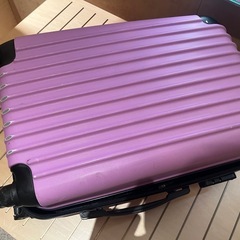 うす紫　パープル　スーツケース　機内持ち込みサイズの画像