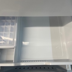 【中古】¥14800　ハイセンス　2ドア冷蔵庫　135リットル 【IJ89】の画像