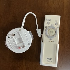 LED照明器具💡✨リモコンあり🙆LEDライトNEC2013年製HLDZB0839白の画像