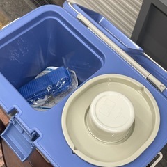 【中古】¥1,000 クーラーBOX ドリンクも入れられる
 【IJ93】の画像