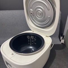 炊飯器
の画像