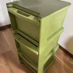 【お譲り先決定】3段　カラー　収納ケースの画像