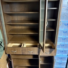 食器棚　近距離であれば配達も可能です。の画像