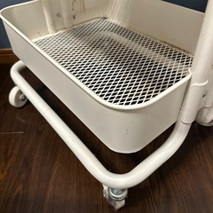 IKEA ワゴンの画像