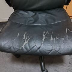 キズあり【９００円】デスクワーク用チェア　椅子　いす　ニトリの画像