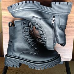 新品 23cm レディース ブーツ ブラック 厚底 シューズ 普段着 識別番号:【B016-S】の画像