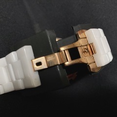 アルマーニ時計の画像