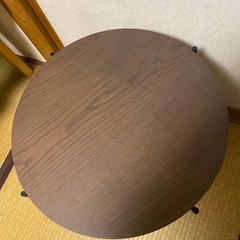 ニトリローテーブルの画像
