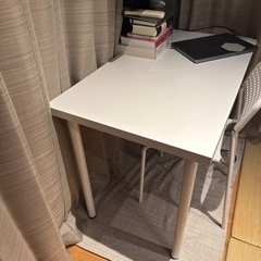 IKEA テーブルの画像