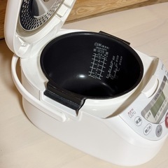 HITACHI🍚炊飯器5合炊き🍚中古美品🍚不良なしの画像