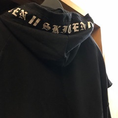 メンズ　黒パーカーの画像