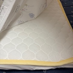 抱っこ紐と同時お取引で割引‼️
ベビー布団の画像