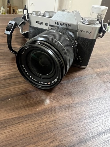 【美品】FUJIFILM X-T30 シルバー＋XF18-55mm