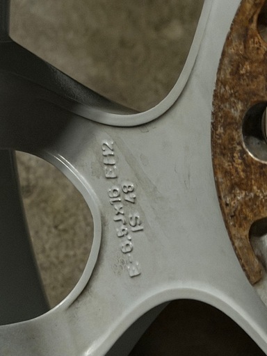 ☆値下げ交渉可能☆ ミニクーパー純正ホイール ホワイトカラー 16インチ 4本セット！！ ☆値下げ交渉可能☆ ミニクーパー純正ホイール ホワイトカラー 16