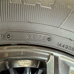 【値下げ】235/70R16アルミタイヤスタッドレスタイヤの画像