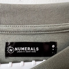 NUMERALS ヌメラルズ　No.5 オリーブ Sサイズ 長袖Tシャツの画像